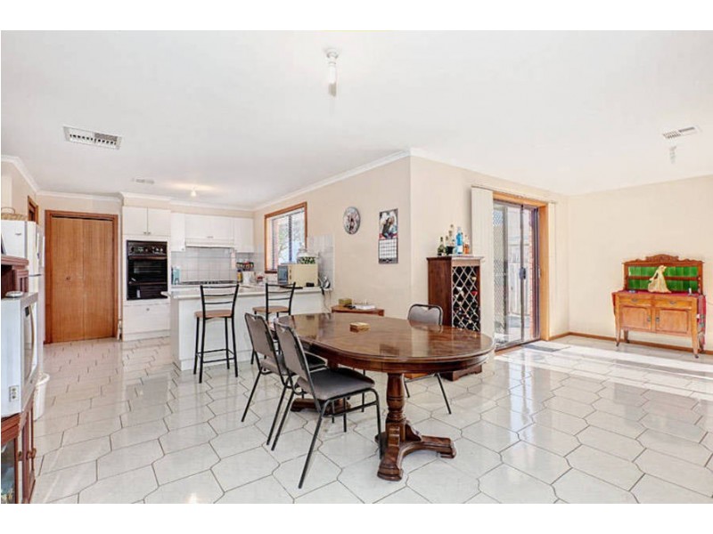 17 Australia Drive, Taylors Lakes VIC 3038