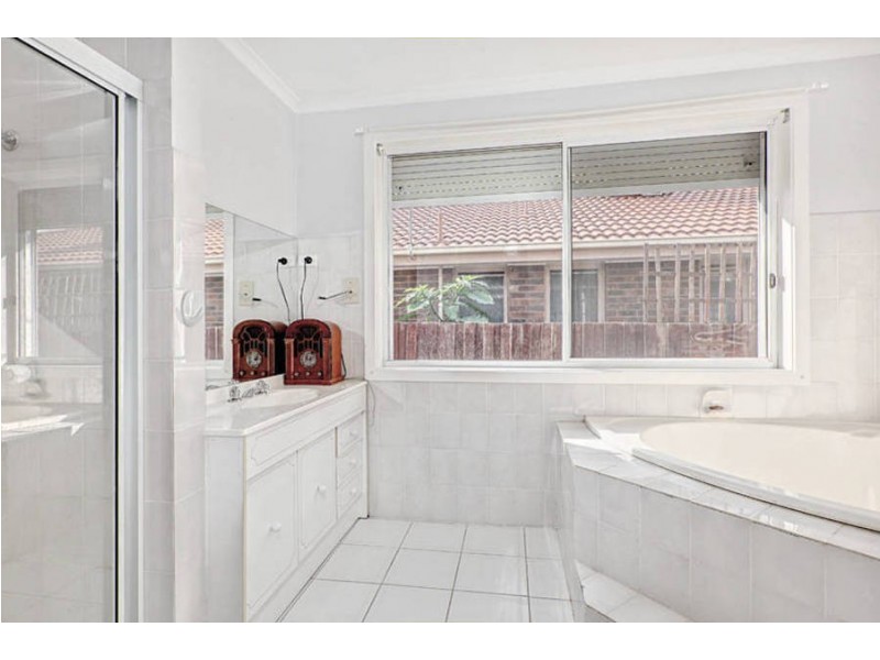 66 Admirals Crescent, Taylors Lakes VIC 3038