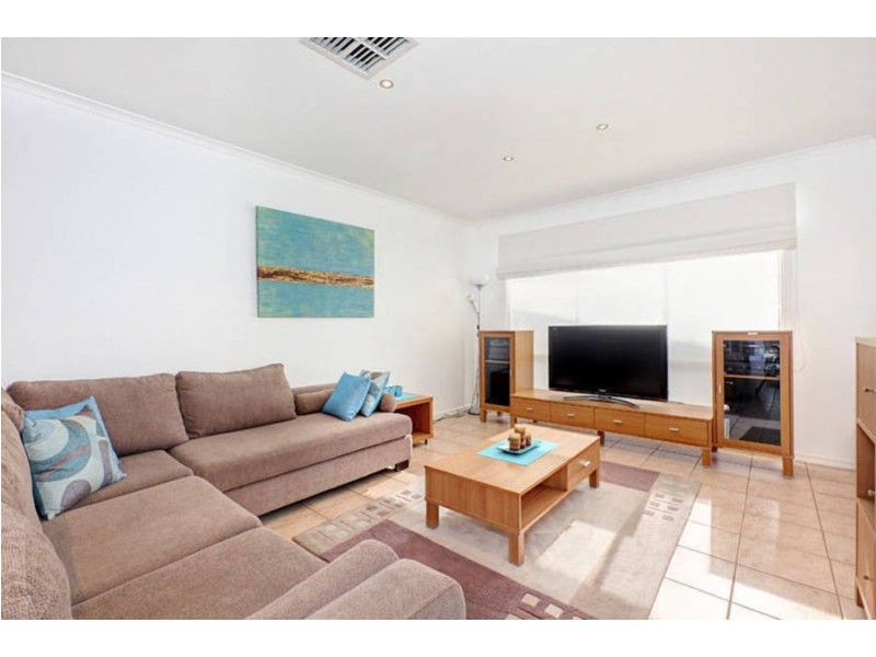 10 O’Hara Court, Taylors Lakes VIC 3038