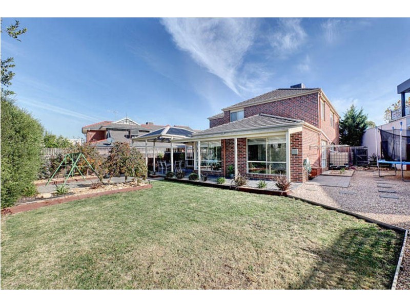 10 O’Hara Court, Taylors Lakes VIC 3038