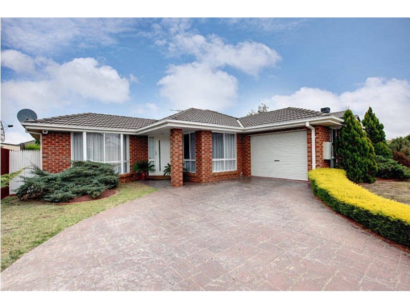 1 Derribong Court, Delahey VIC 3037