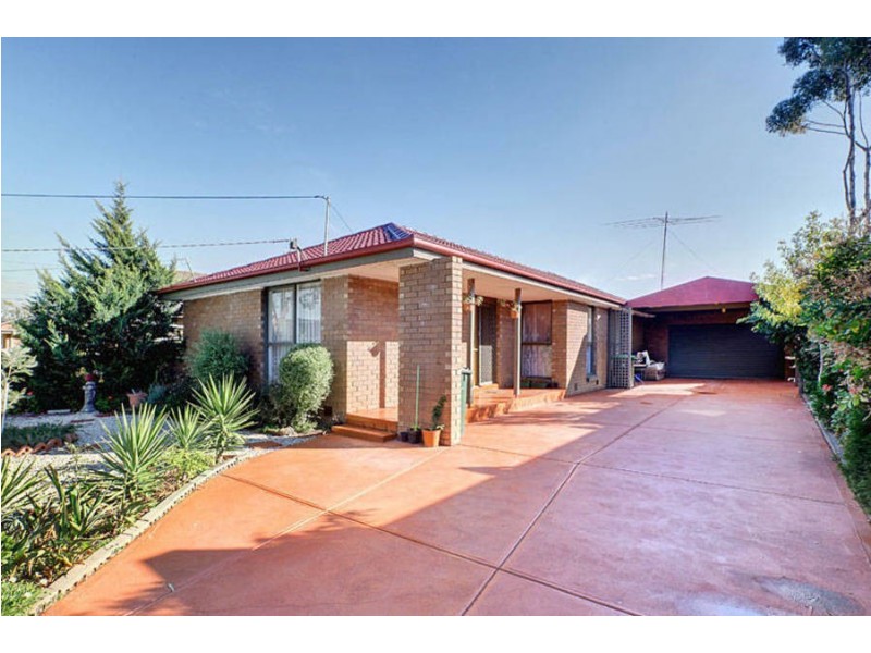 7 Revell Crescent, St Albans VIC 3021