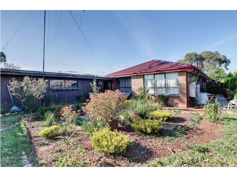 7 Revell Crescent, St Albans VIC 3021
