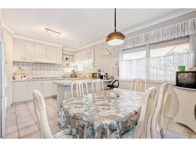 16 Buckingham Street, Sydenham VIC 3037