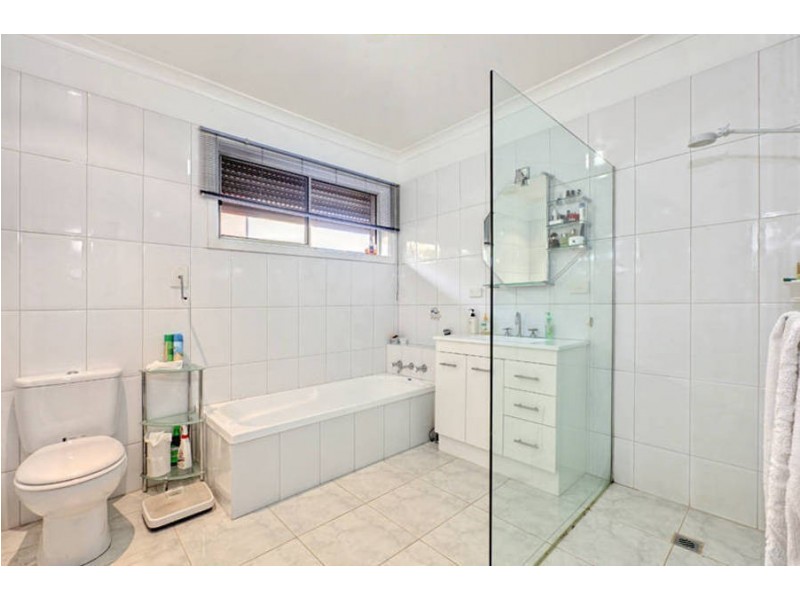 16 Buckingham Street, Sydenham VIC 3037