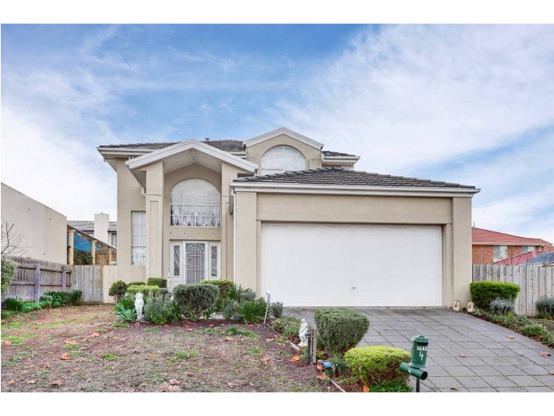 4 Blackman Crescent, Taylors Lakes VIC 3038