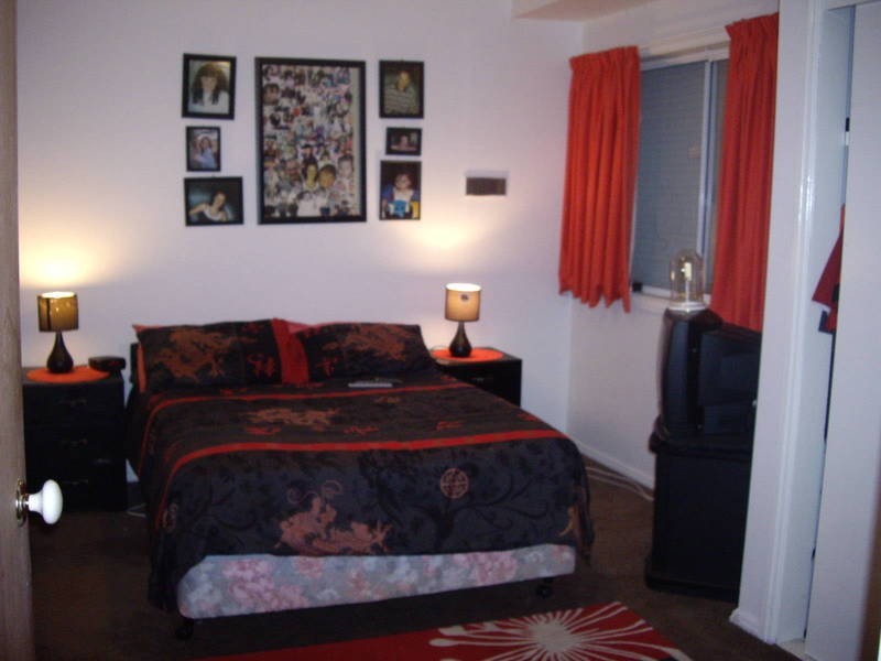 33 Messina Crescent, Taylors Lakes VIC 3038