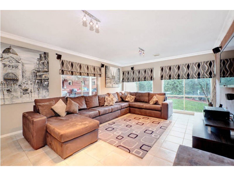 5 Mallard Close, Hillside VIC 3037