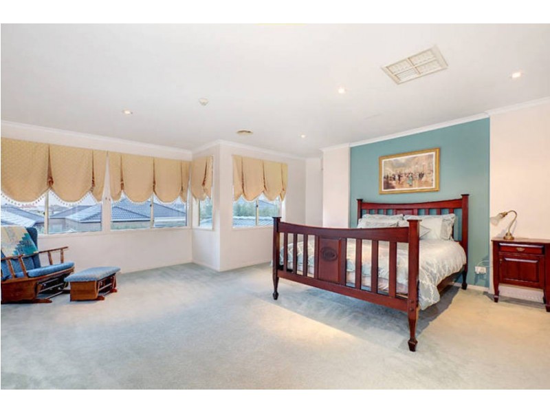 5 Mallard Close, Hillside VIC 3037