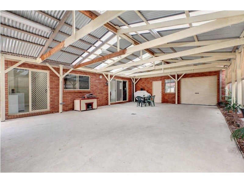 53 Jindabyne Avenue, Taylors Hill VIC 3037