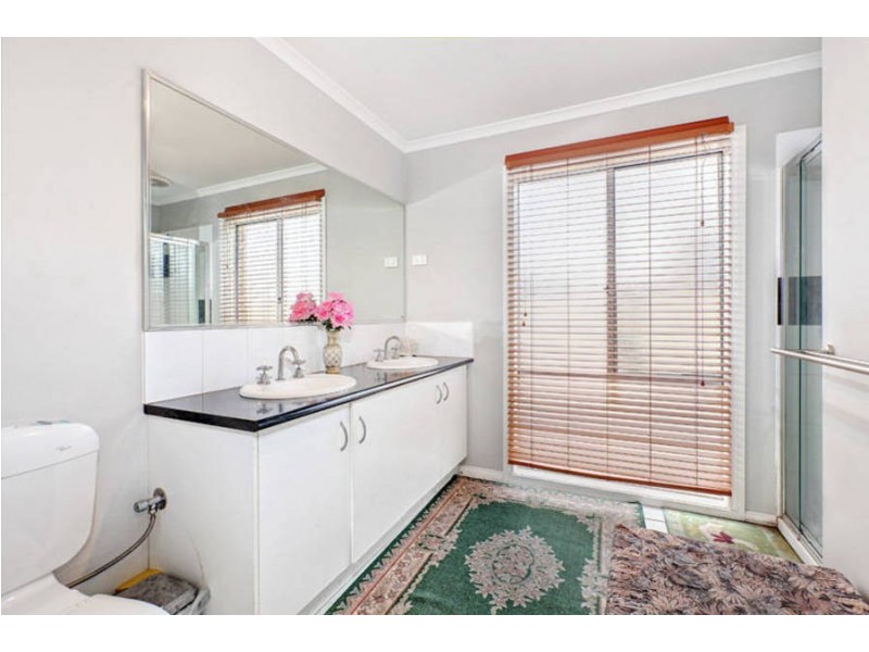 15 Webbs Avenue, Taylors Hill VIC 3037