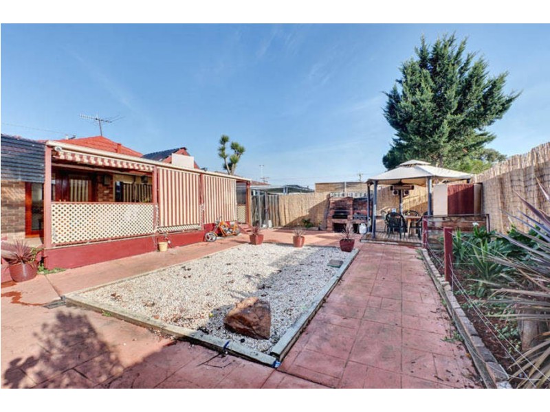 572 Main Road West, Kings Park VIC 3021