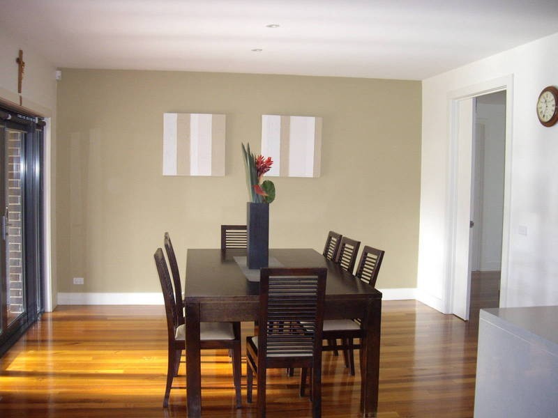 70 Jindabyne Avenue, Taylors Hill VIC 3037