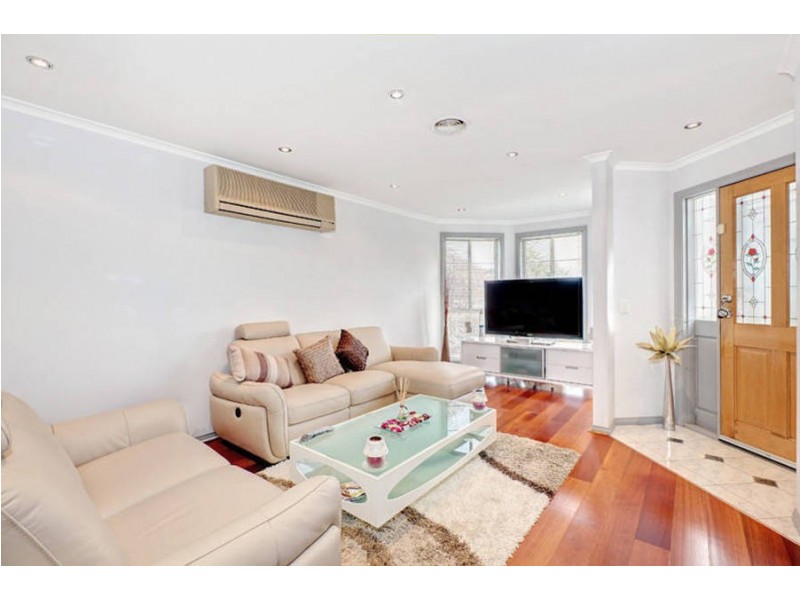 12 Brampton Circuit, Delahey VIC 3037