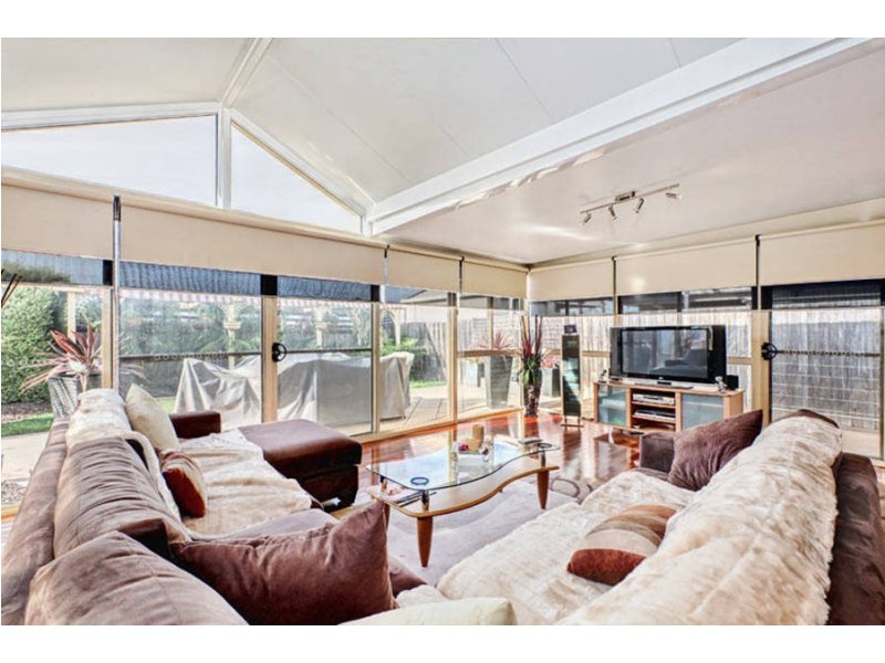 12 Brampton Circuit, Delahey VIC 3037