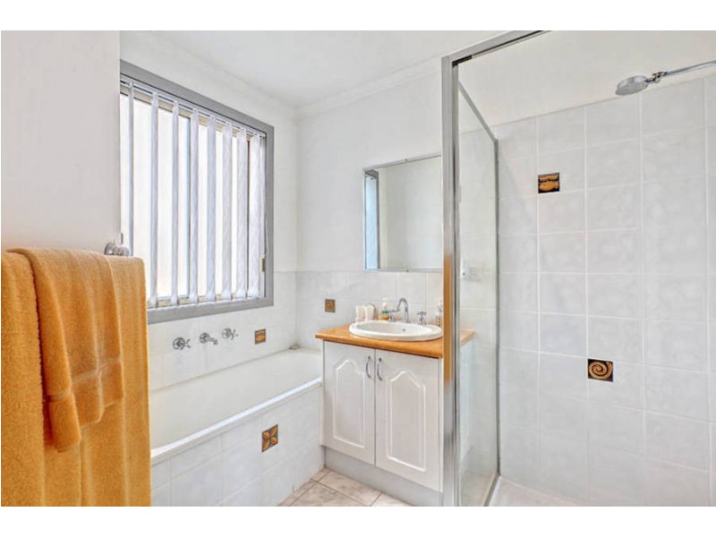 12 Brampton Circuit, Delahey VIC 3037