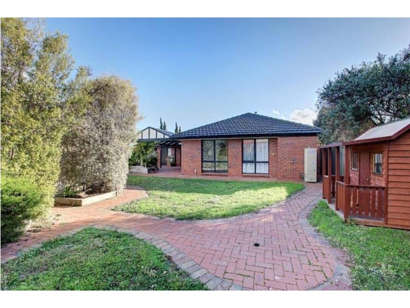6 Chaffmill Close, Sydenham VIC 3037