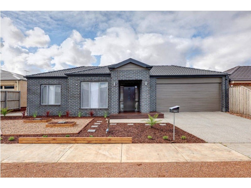 17 Cronulla Way, Taylors Hill VIC 3037