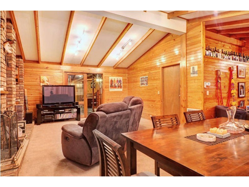 11 Beaumont Court, Sydenham VIC 3037