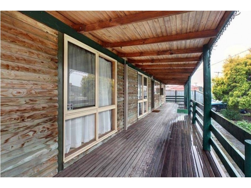 11 Beaumont Court, Sydenham VIC 3037