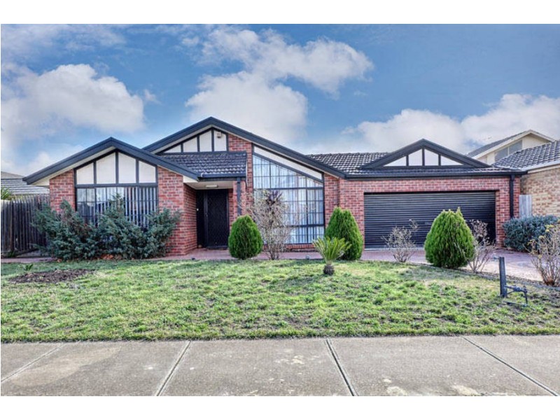 43 Perceval Crescent, Taylors Lakes VIC 3038