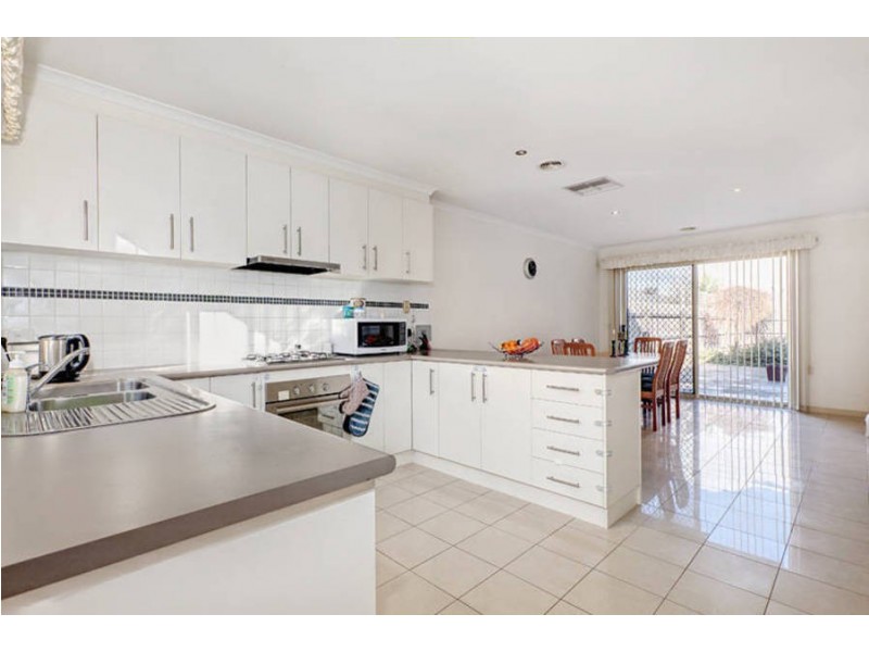 1/77 Allenby Road, Hillside VIC 3037