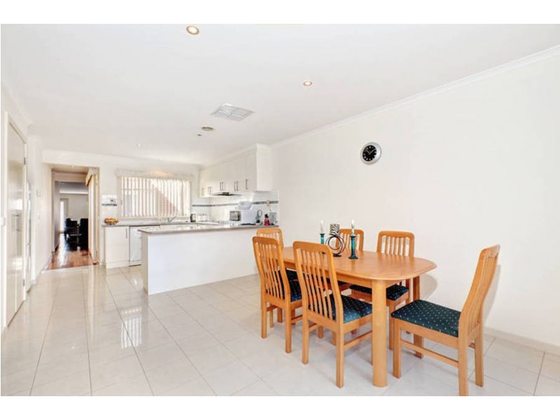 1/77 Allenby Road, Hillside VIC 3037