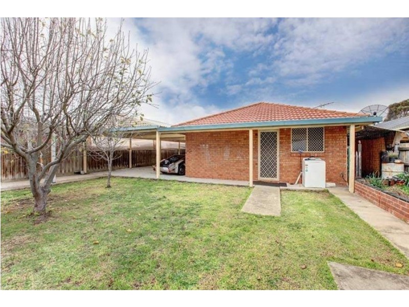 1 Wallace Street, Delahey VIC 3037