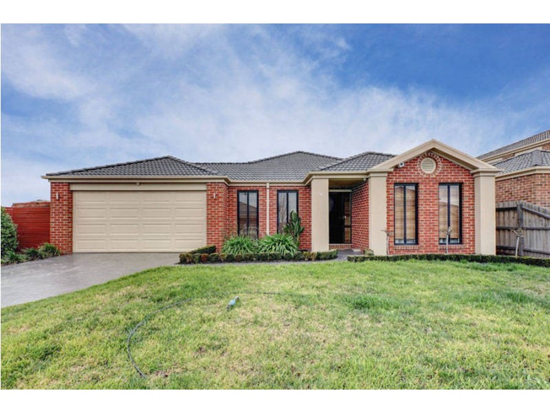 16 York Close, Taylors Hill VIC 3037