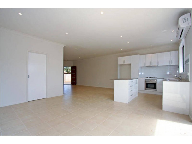 3/50 Warranilla Ave, Rosebud VIC 3939