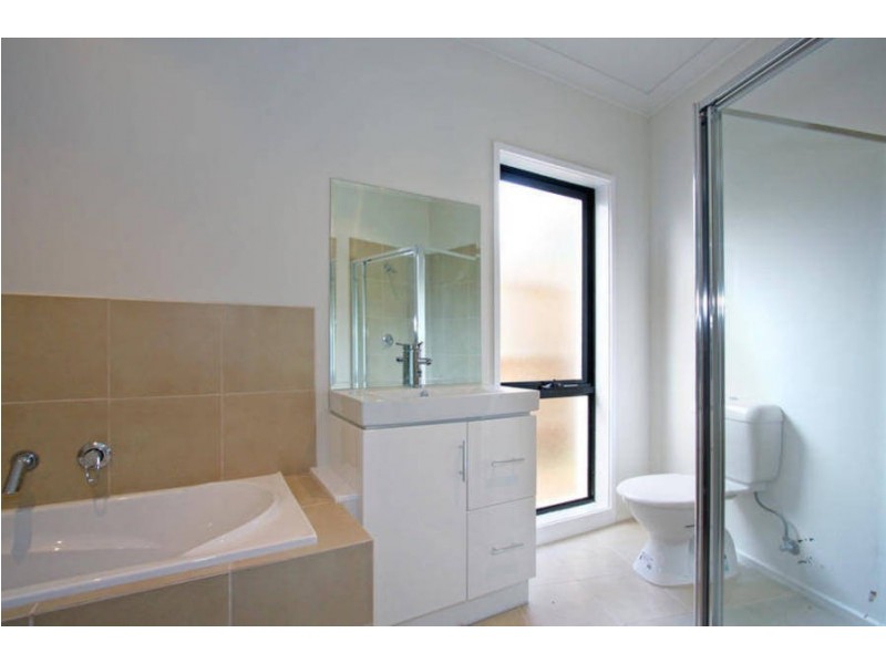 3/50 Warranilla Ave, Rosebud VIC 3939