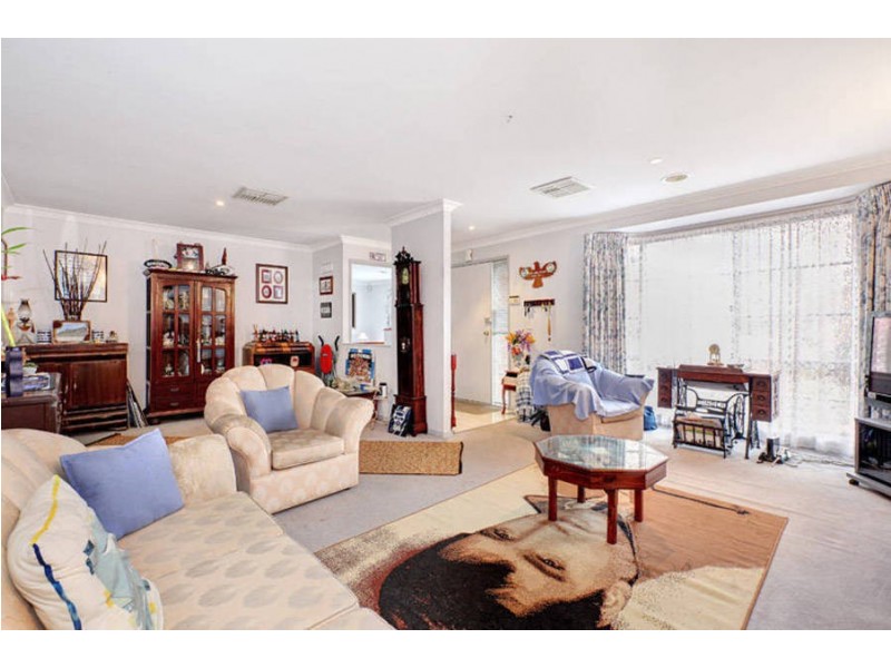 3 Hawkesbury Avenue, Hillside VIC 3037