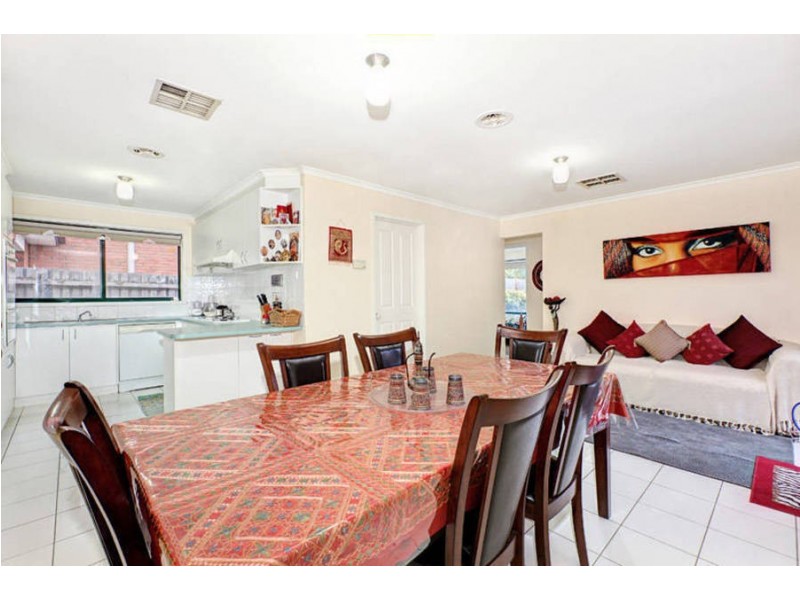 22 Sainsbury Avenue, Hillside VIC 3037