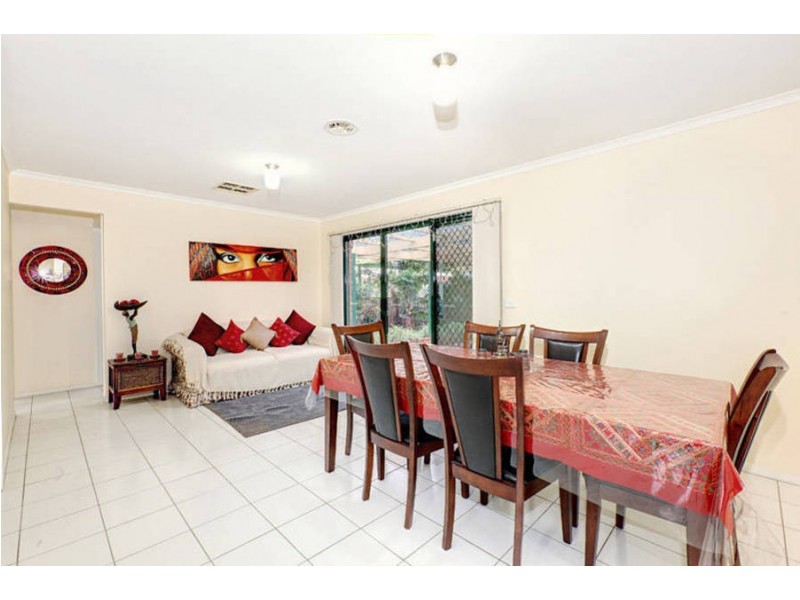 22 Sainsbury Avenue, Hillside VIC 3037