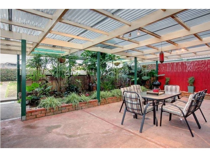 22 Sainsbury Avenue, Hillside VIC 3037