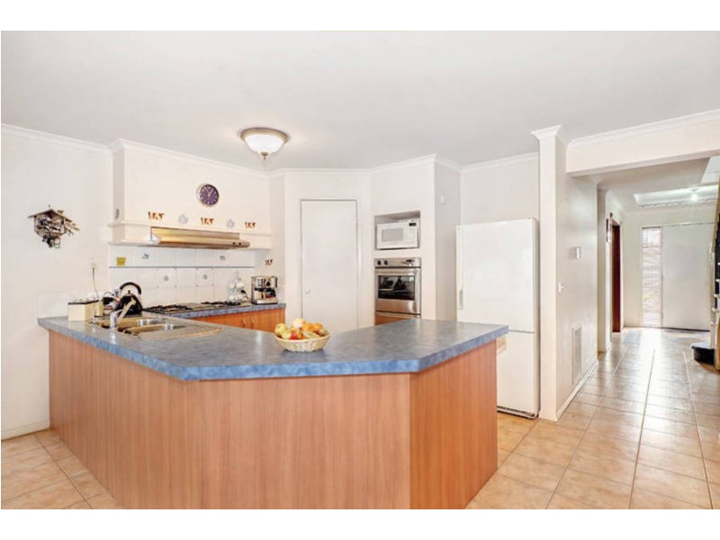 1 Wannon Place, Taylors Hill VIC 3037