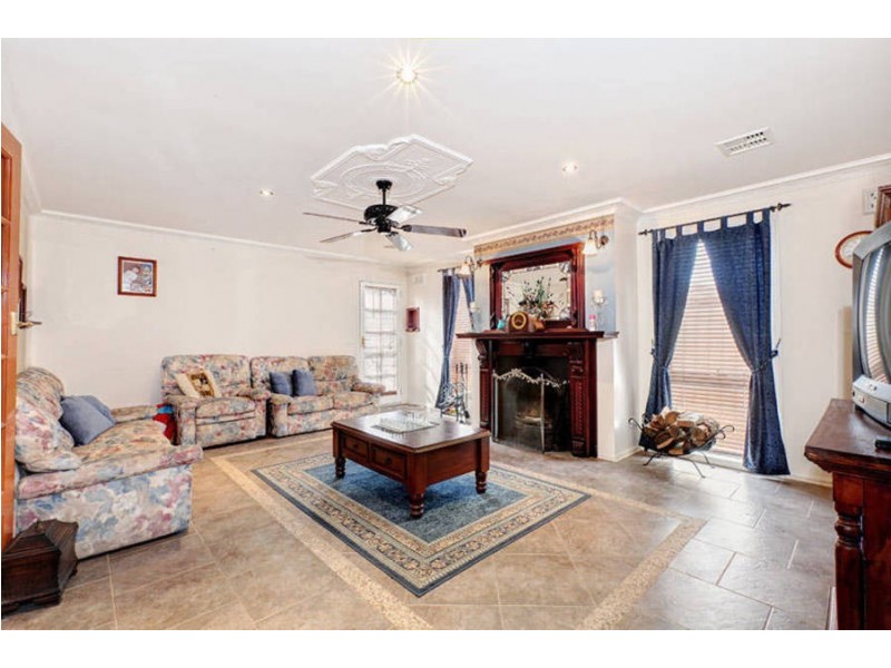 1 Wannon Place, Taylors Hill VIC 3037