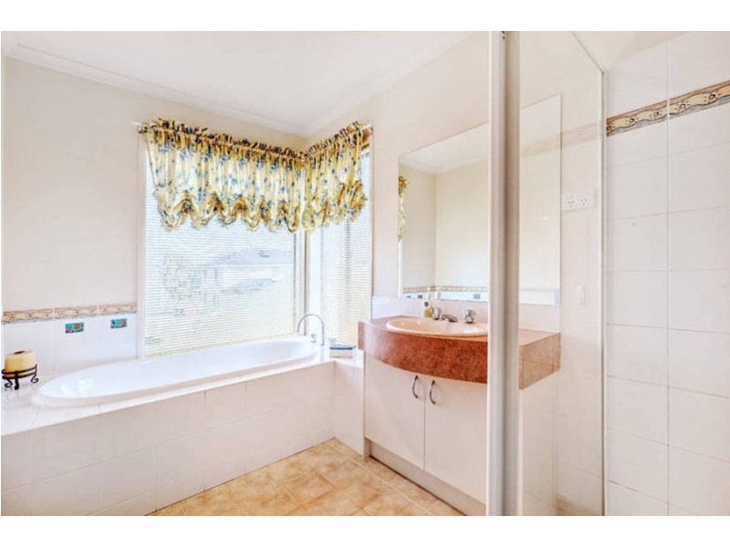 1 Wannon Place, Taylors Hill VIC 3037