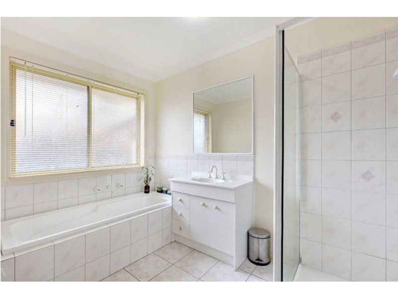 75 Roseleigh Boulevard, Sydenham VIC 3037