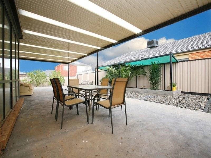 4 The Willows, Hillside VIC 3037