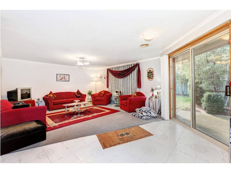 2a  Currie Drive, Delahey VIC 3037