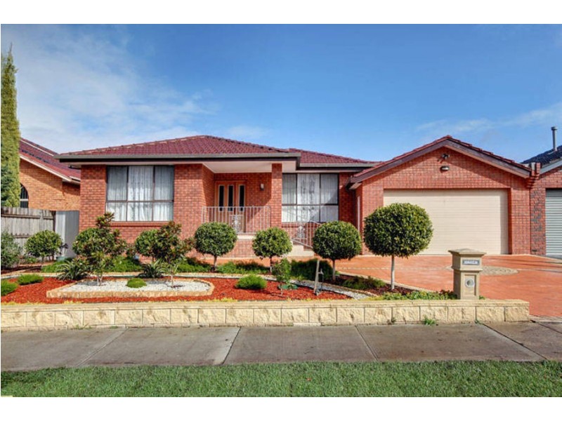 55 Parmelia Drive, Taylors Lakes VIC 3038