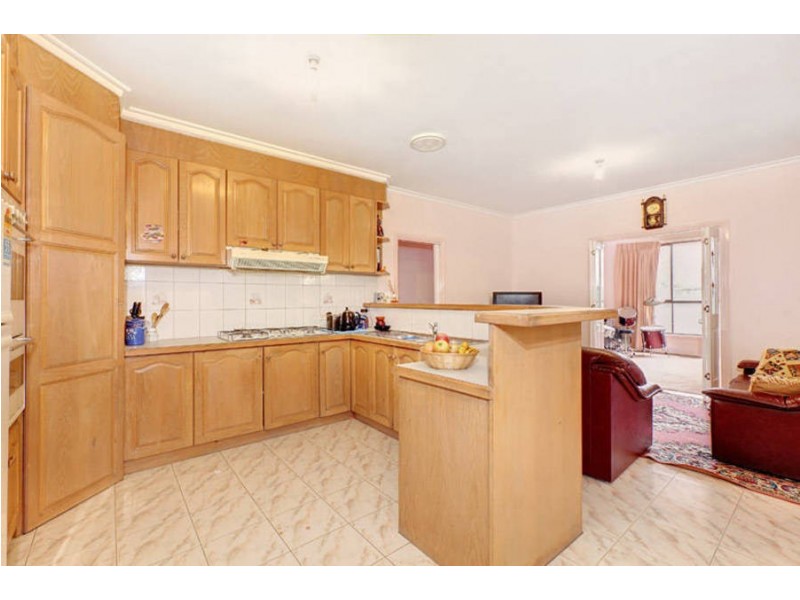 55 Parmelia Drive, Taylors Lakes VIC 3038