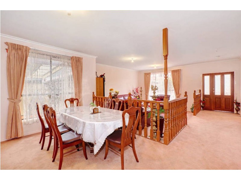 55 Parmelia Drive, Taylors Lakes VIC 3038