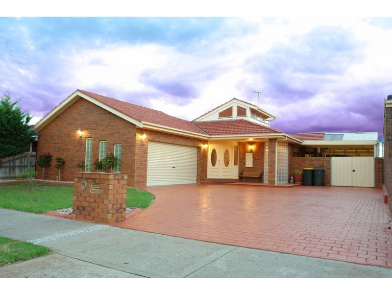 201 Lady Nelson Way, Taylors Lakes VIC 3038