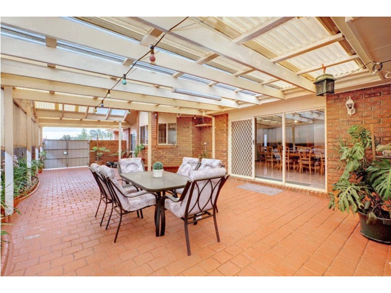 201 Lady Nelson Way, Taylors Lakes VIC 3038