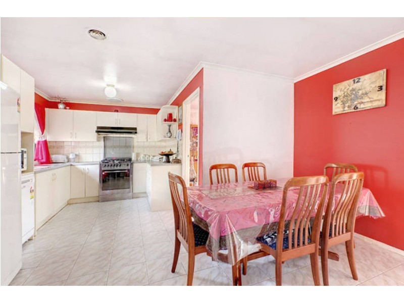 209 Taylors Road, St Albans VIC 3021