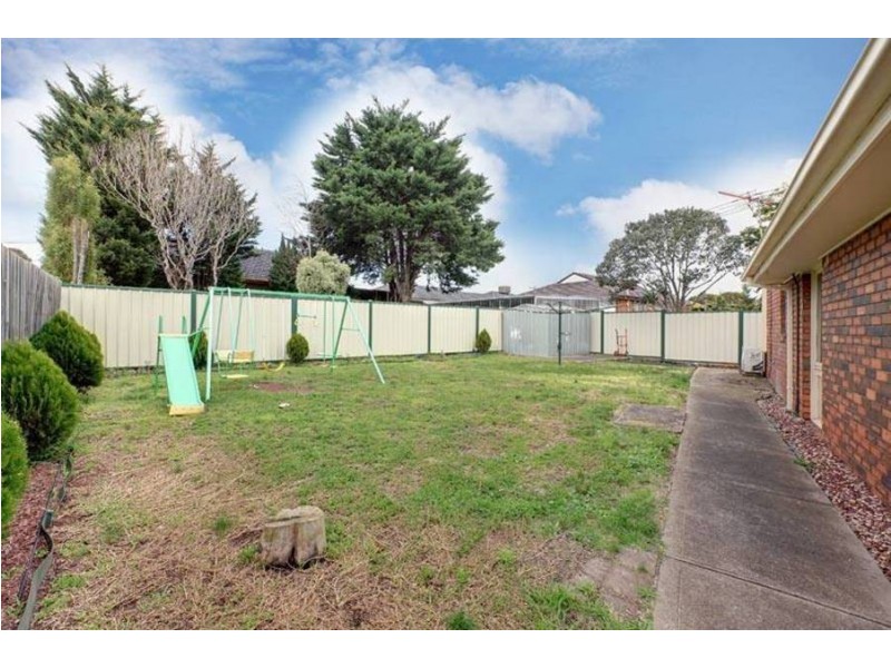 209 Taylors Road, St Albans VIC 3021