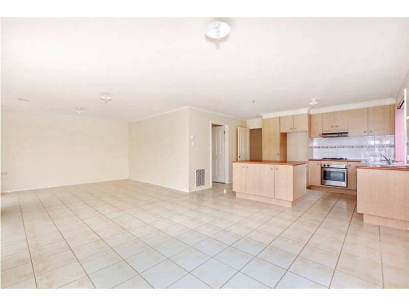 6 Clyde Close, Taylors Hill VIC 3037
