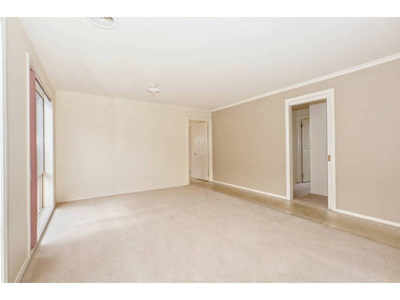 6 Clyde Close, Taylors Hill VIC 3037